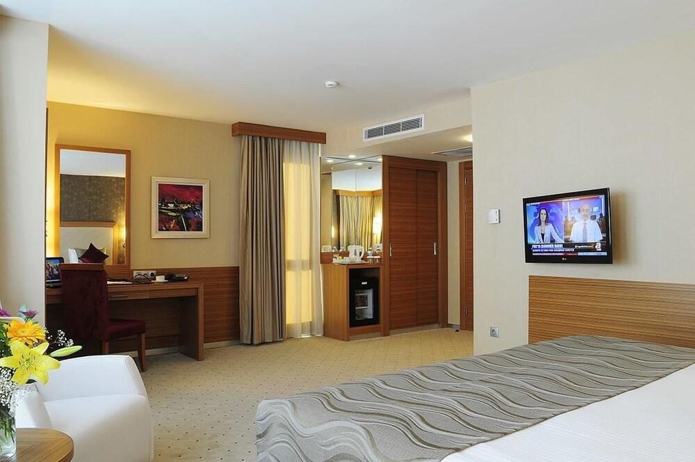 Demora Hotel Анкара Екстериор снимка