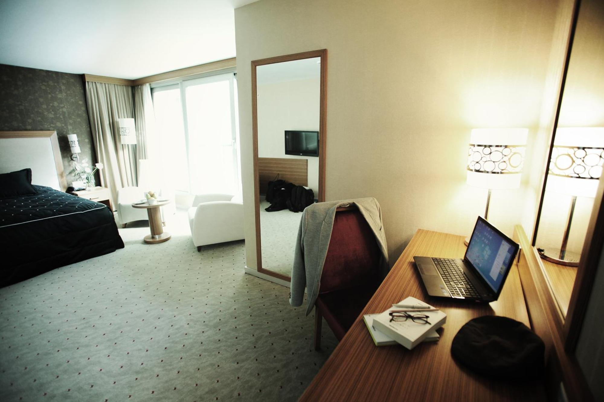 Demora Hotel Анкара Екстериор снимка